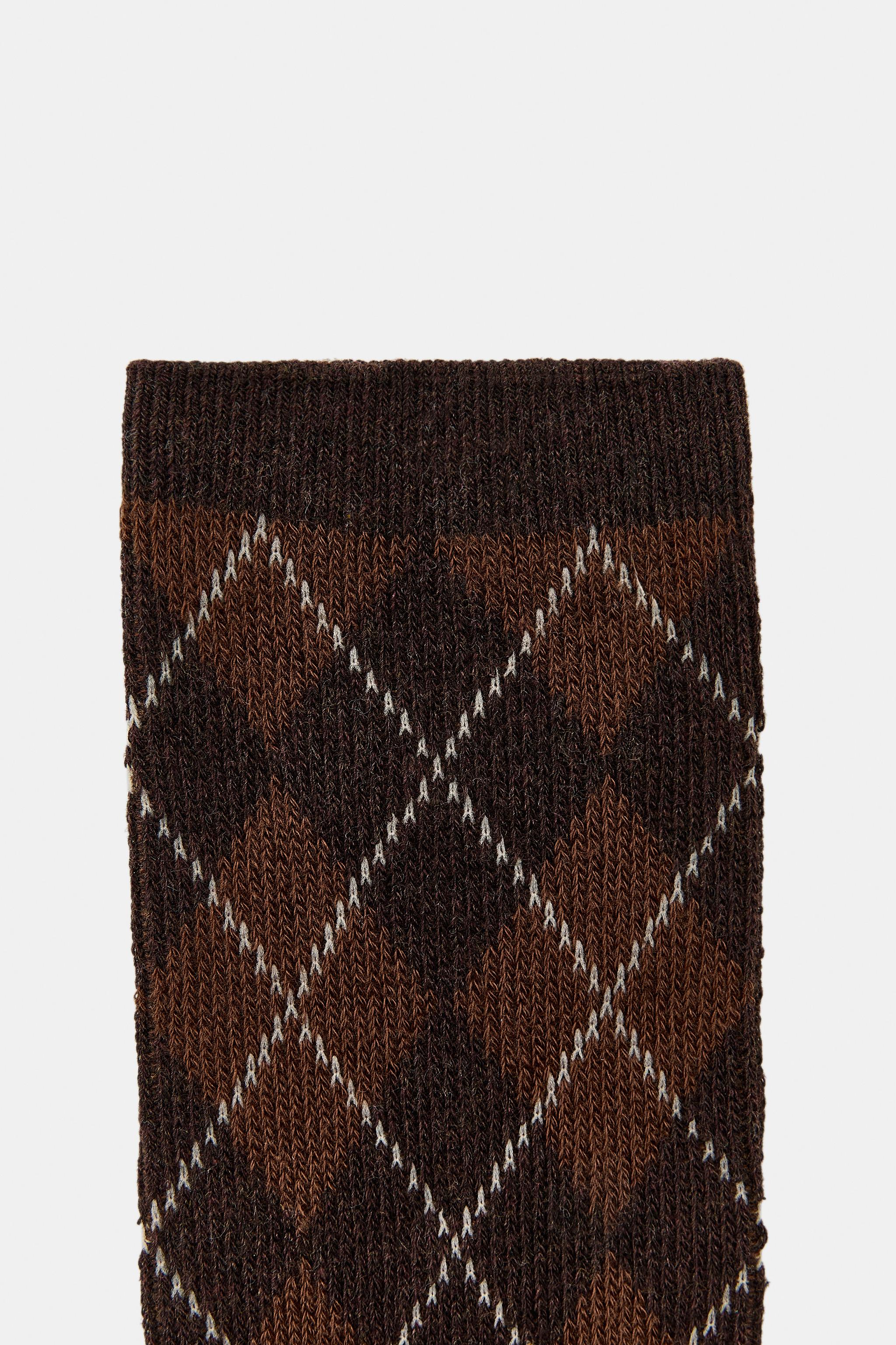 ХЛОПКОВЫЕ НОСКИ С АЛМАЗНЫМ УЗОРОМ