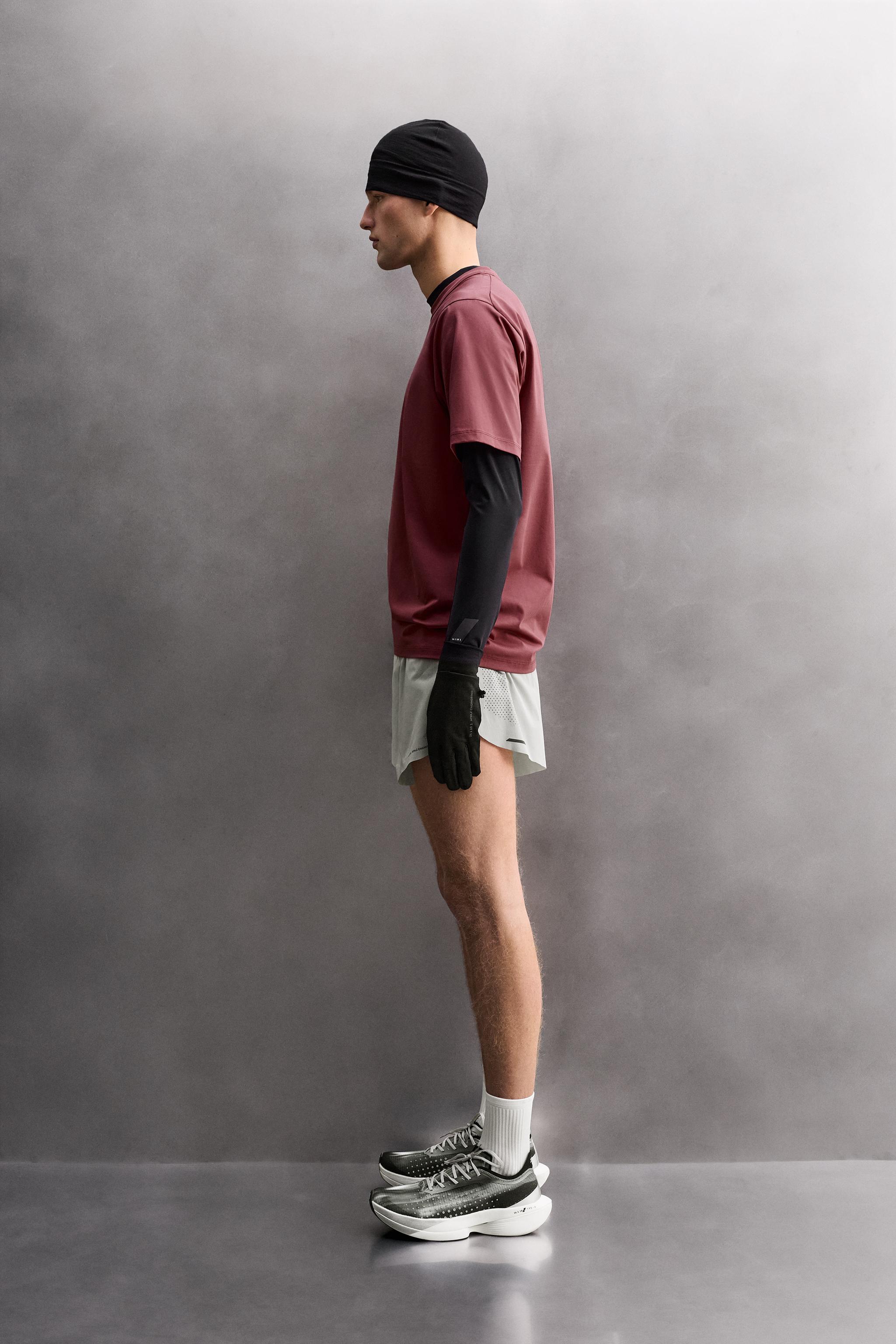 ЛЕГКИЕ ШОРТЫ ДЛЯ БЕГА