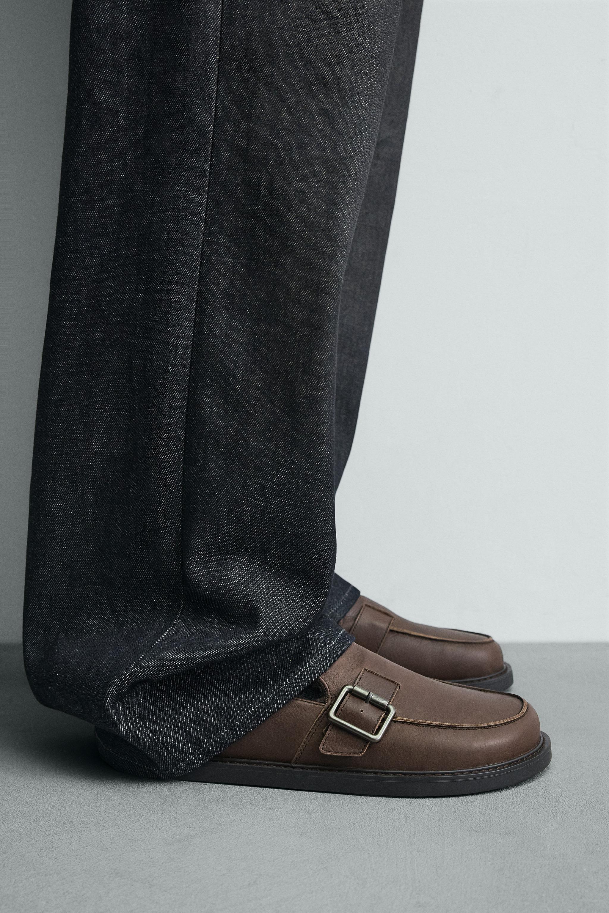 КОЖАНЫЕ КЛОГИ С ПРЯЖКАМИ