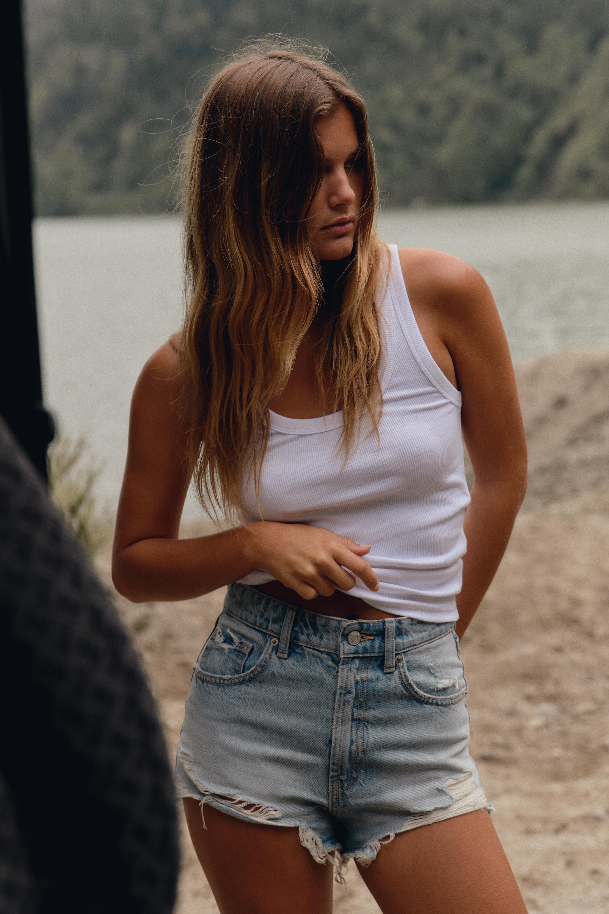 TRF ДЖИНСОВЫЕ ШОРТЫ С ВЫСОКОЙ ПОСАДКОЙ