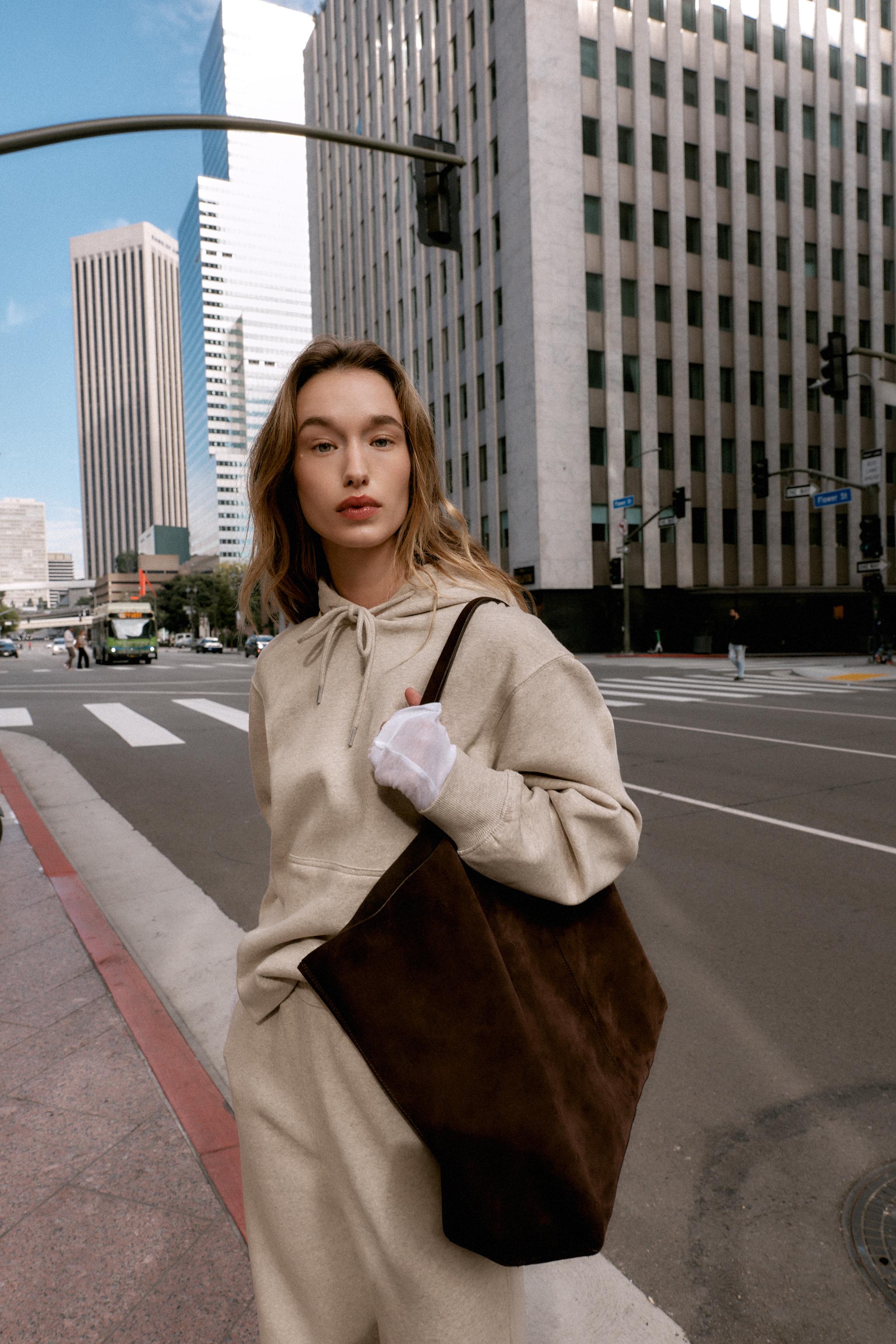 БАЗОВАЯ ХУДИ