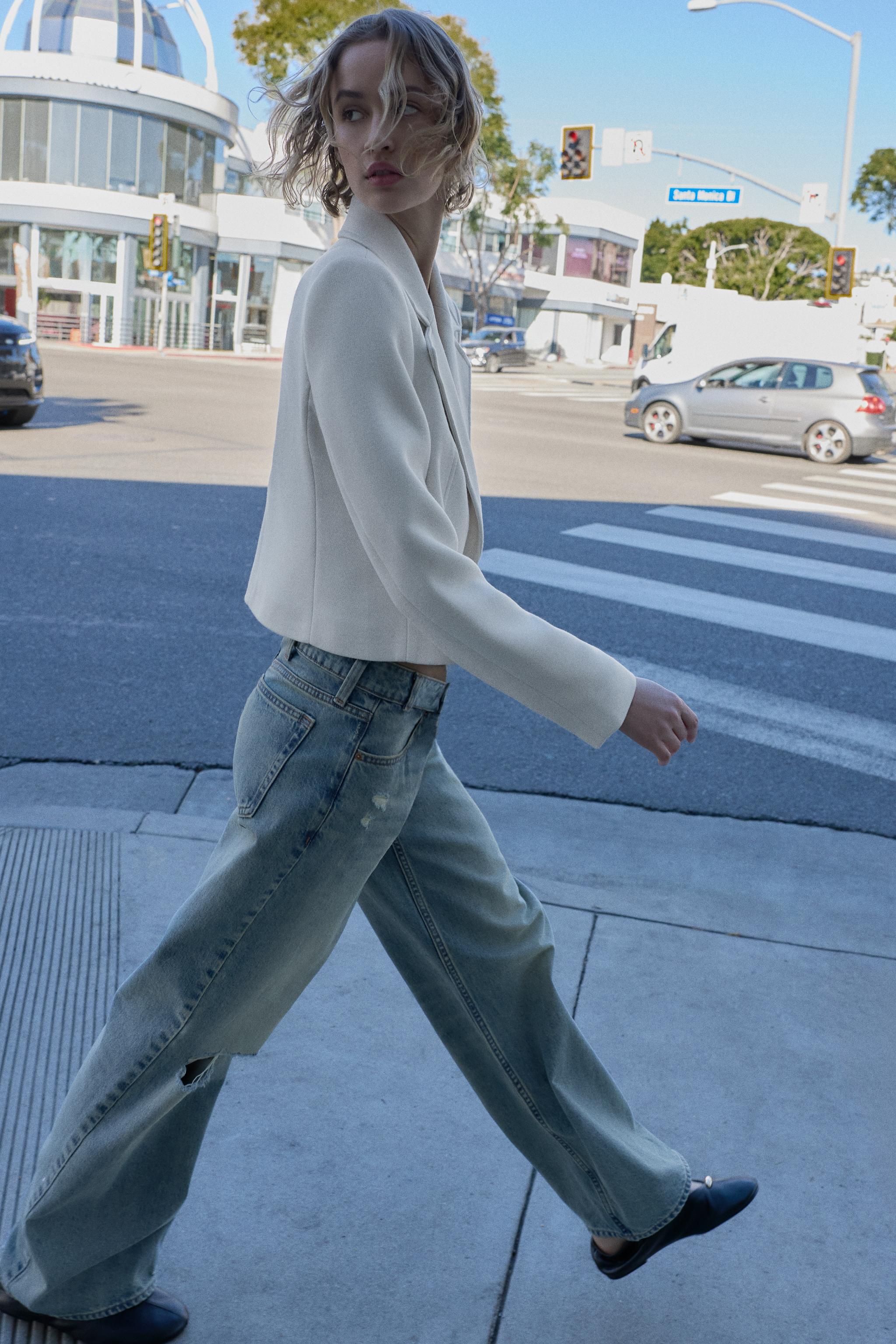 ДВУБОРТНЫЙ КОРОТКИЙ ПИДЖАК